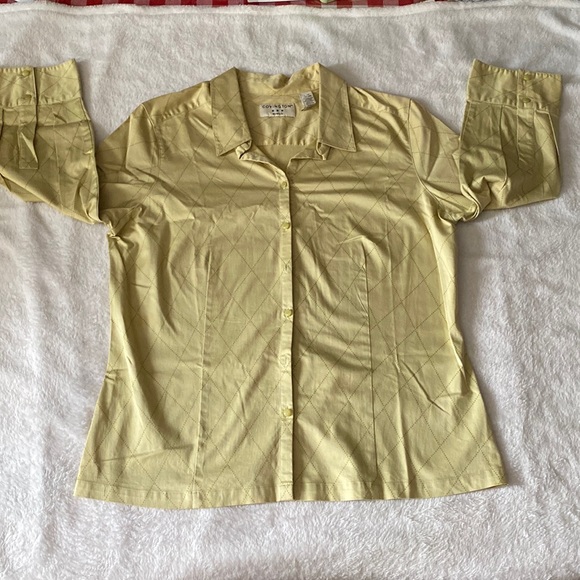 Covington Tops - Stretchy button down shirt by Covington